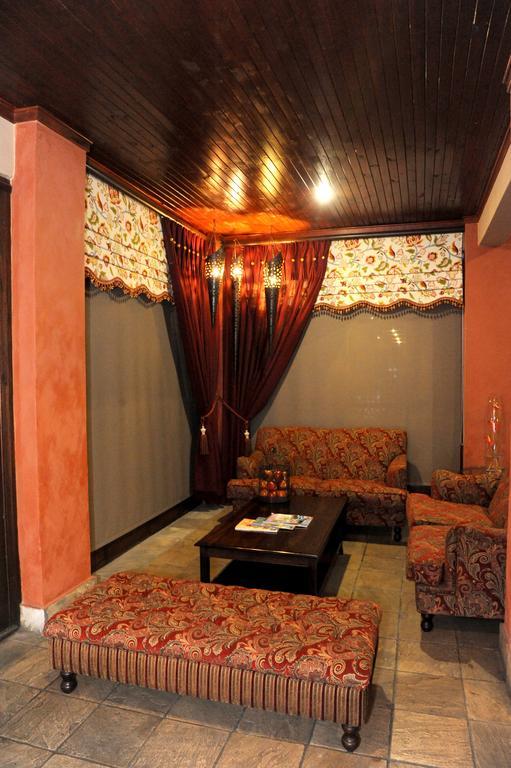 Anta Boga Hotel Bloemfontein Bagian luar foto