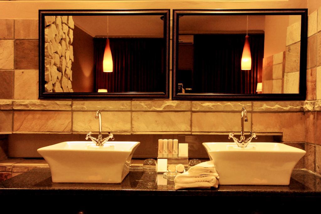 Anta Boga Hotel Bloemfontein Ruang foto
