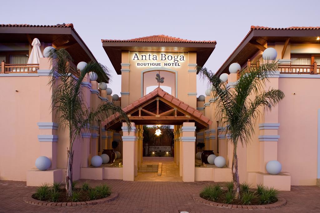Anta Boga Hotel Bloemfontein Bagian luar foto